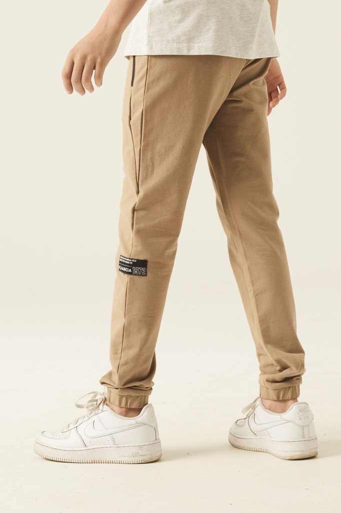 Garcia-N23719-9736_4
